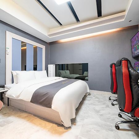 The Nox Hotel Сувон Экстерьер фото