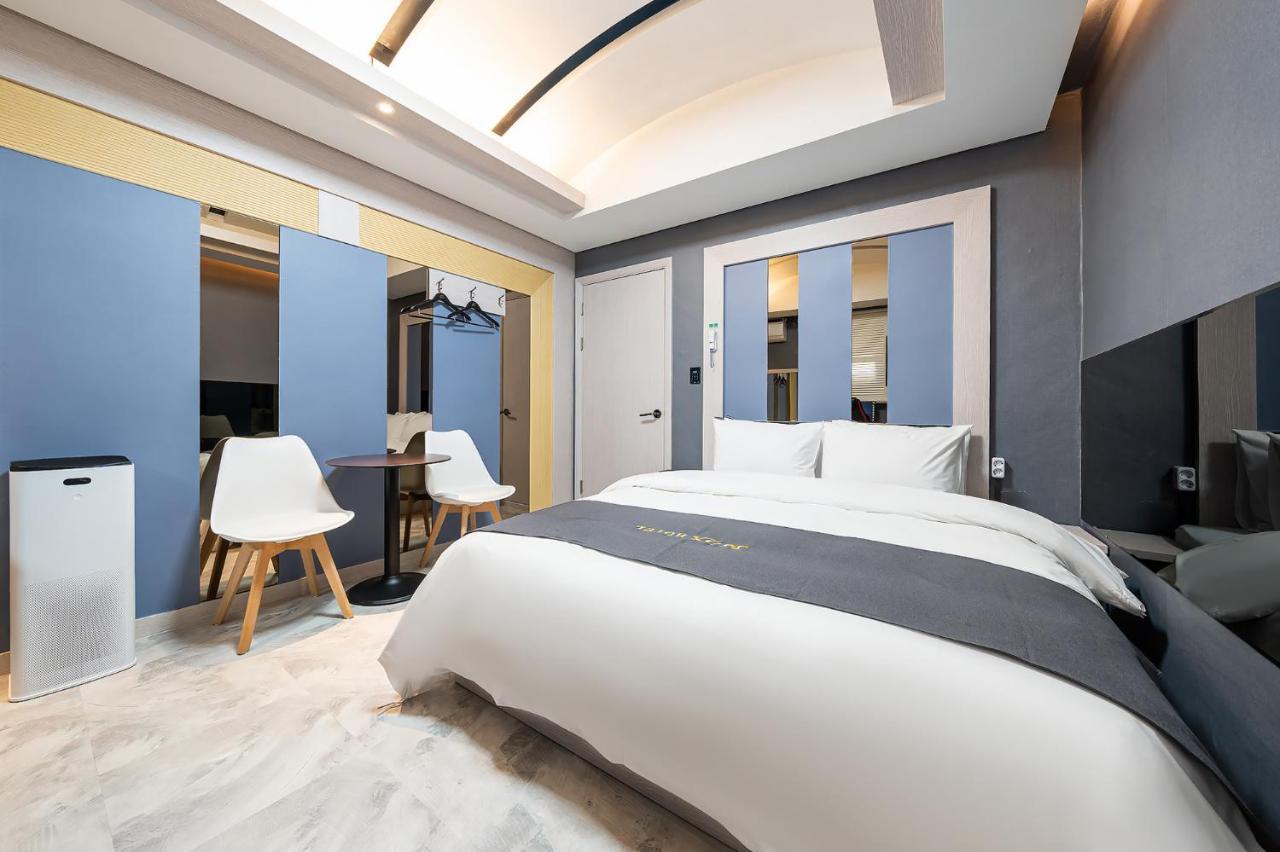 The Nox Hotel Сувон Экстерьер фото